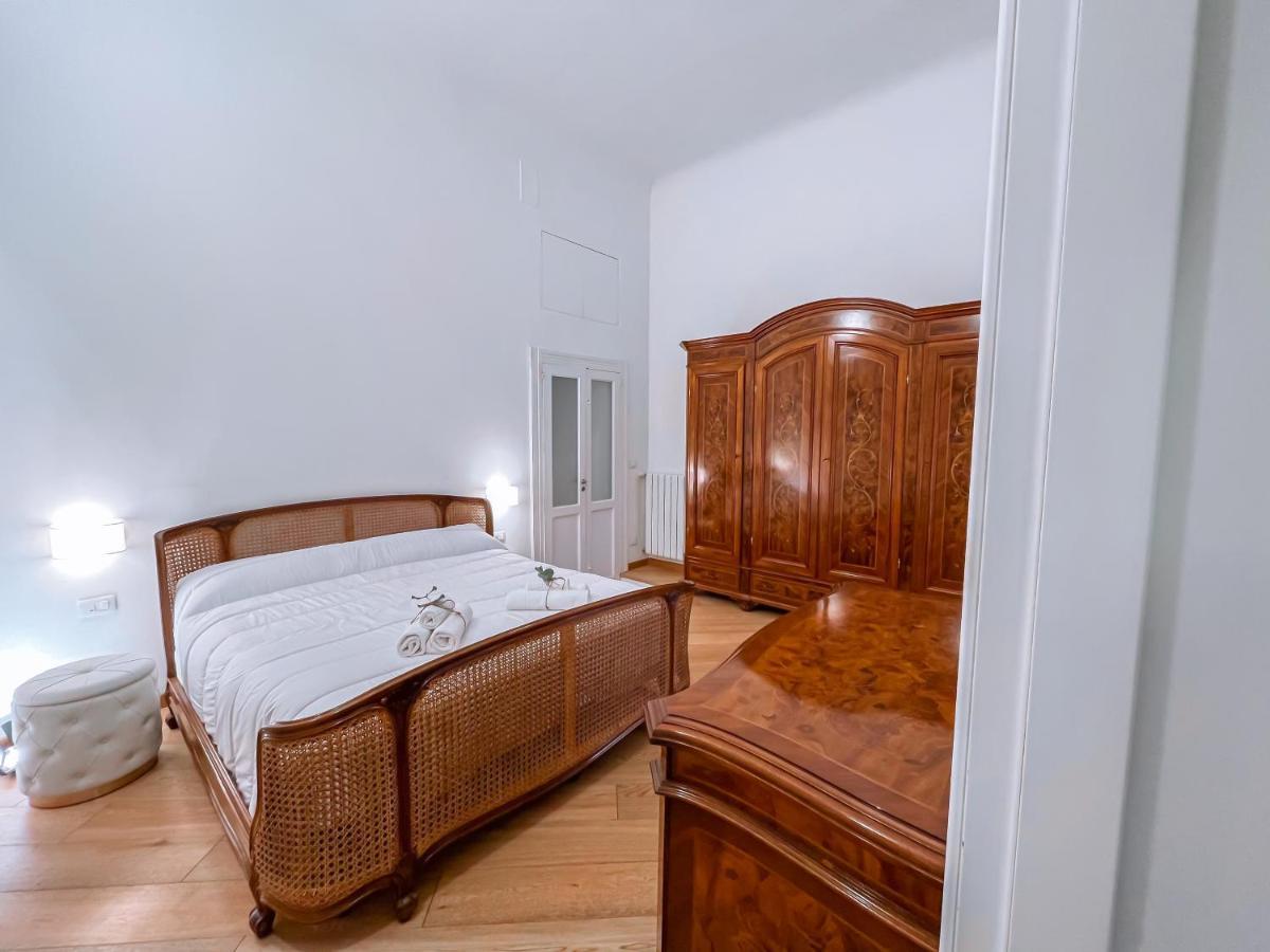 Luxury Bnb Dedeo Apartment บารี ภายนอก รูปภาพ