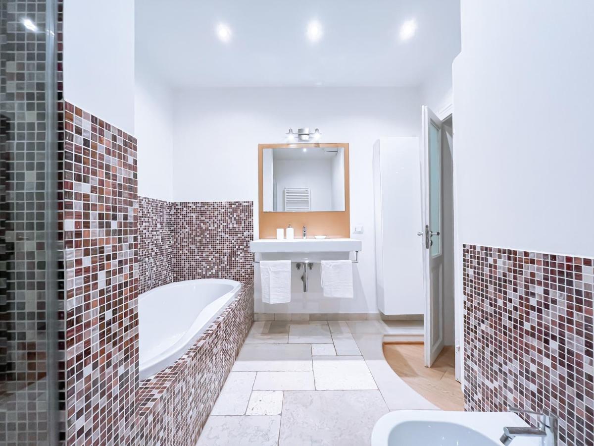 Luxury Bnb Dedeo Apartment บารี ภายนอก รูปภาพ